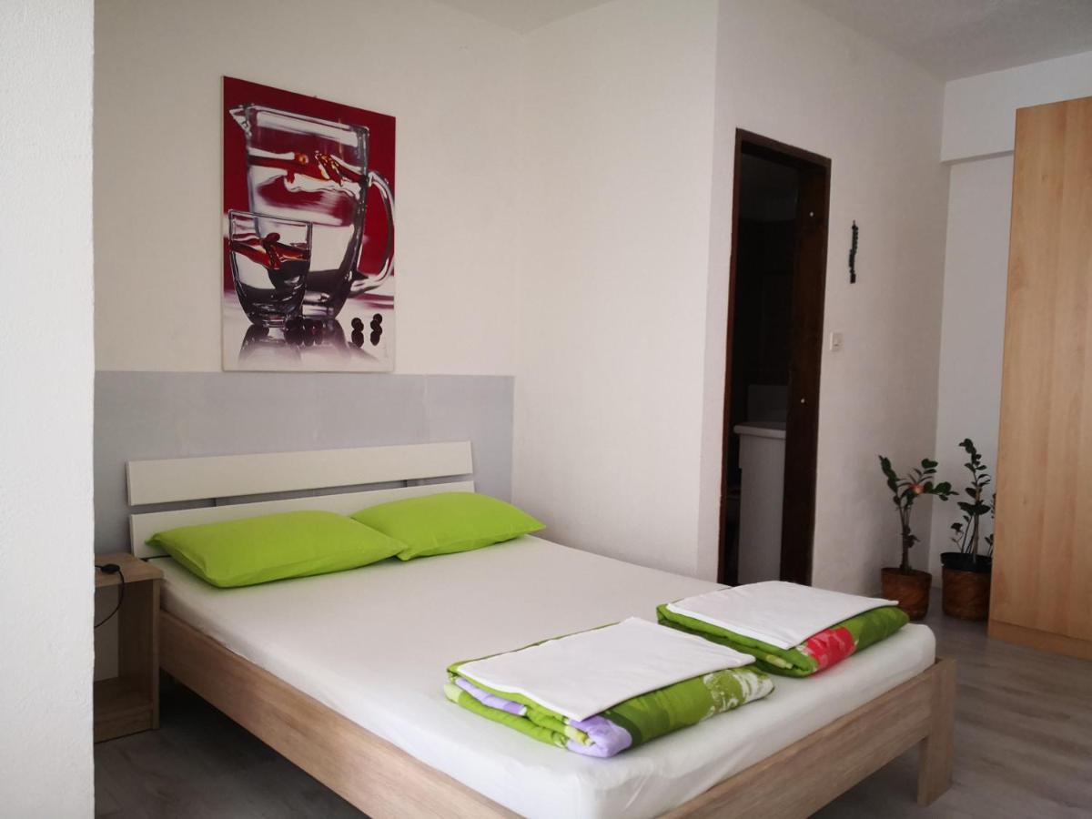 Apartments 33 Luma Pirano Esterno foto